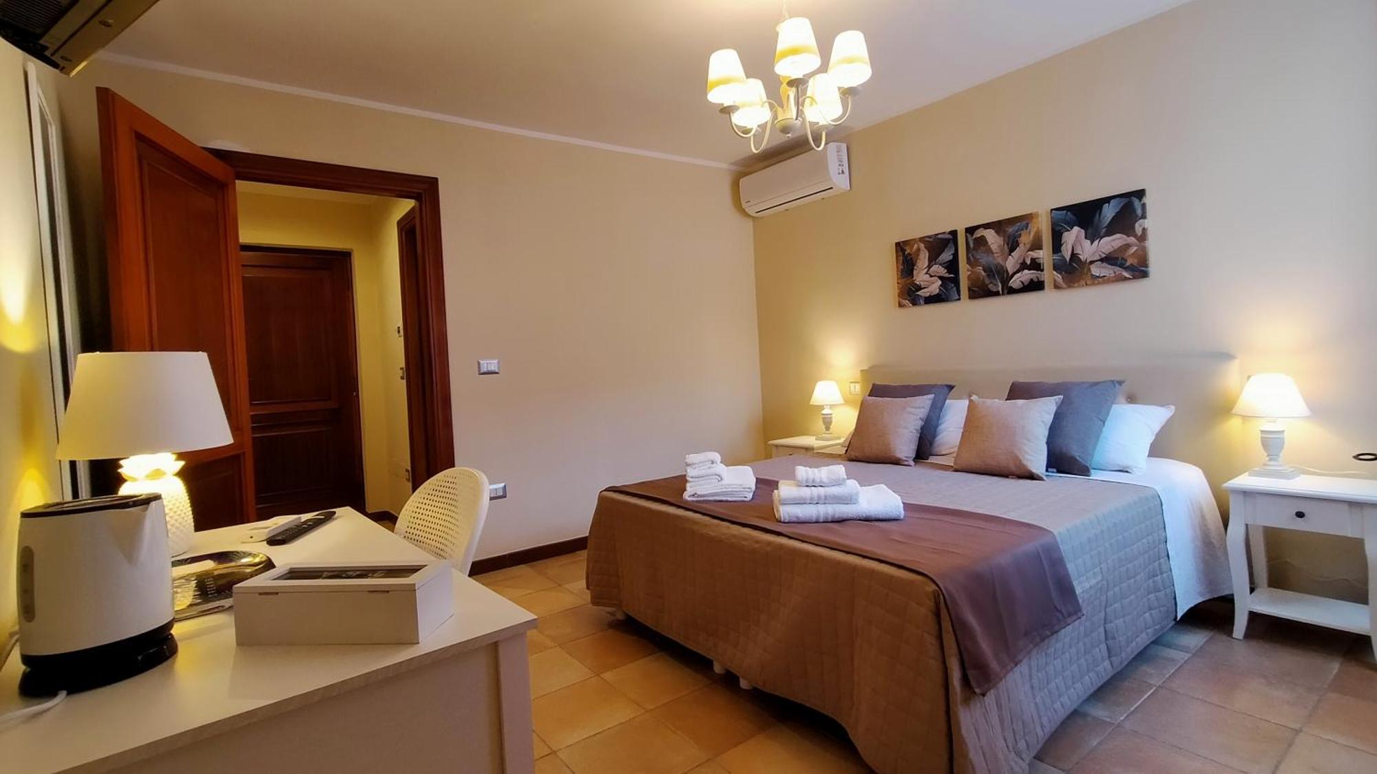 Hotel La Cattedrale Sassari Esterno foto